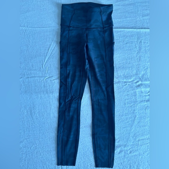 Lululemon Fast and Free Tight II 25" *Nulux - Picture 6 of 11